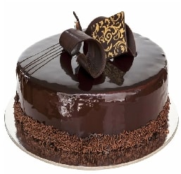 6-9 Kişilik Çikolatalı Yaş Pasta Şef İmzalı Sunum