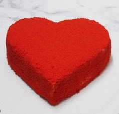 Kırmızı Kalp Şeklinde 6-9 Kişilik Özel Yapım Pasta
